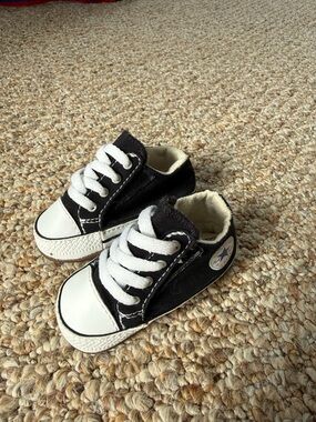 Newborn Converse